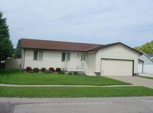 2109 F St, S Sioux City, NE 68776