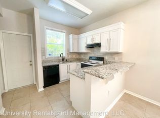 3575 SW 30th Way APT 123, Gainesville, FL 32608