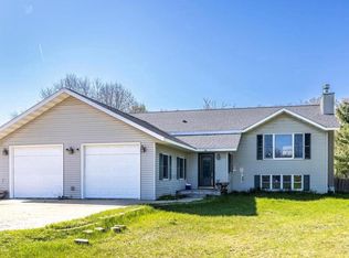 W10764 Sand Creek Ct, Merrillan, WI 54754