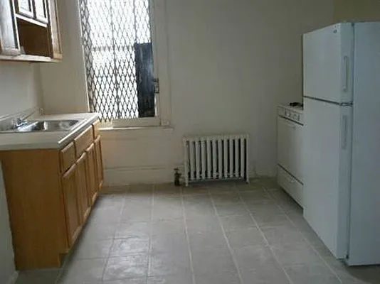 Rented by David W Realty Inc | media 8