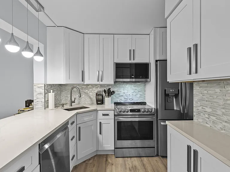 629 Sea Pine Way #D2 — Photo 13