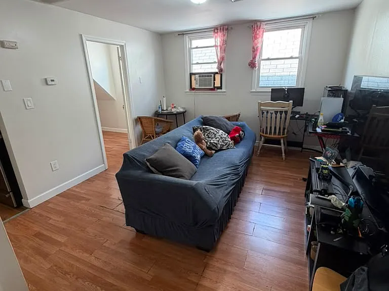 456 Marshall St #3 — Photo 3
