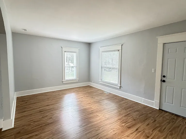 1211 W Michigan Ave #1211 — Photo 3