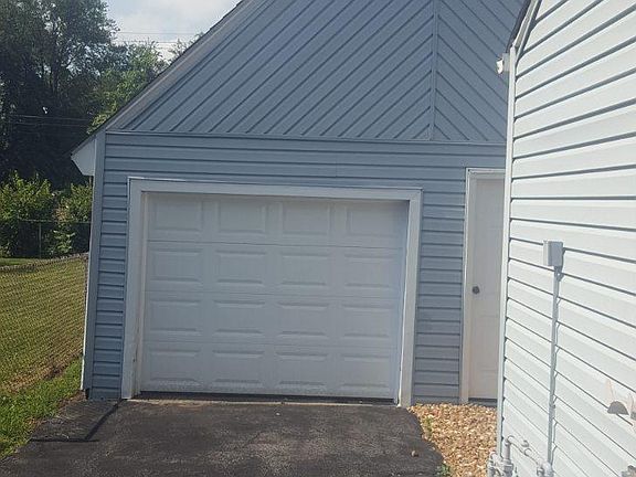 4th image of 7234 Maryland Ave