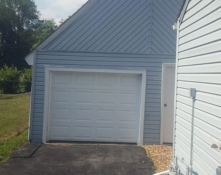 7234 Maryland Ave — Photo 4