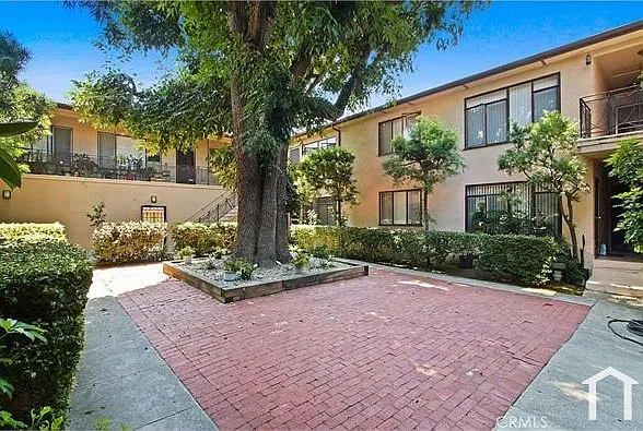1 bed, 680 sqft, $2,350 — Photo 4