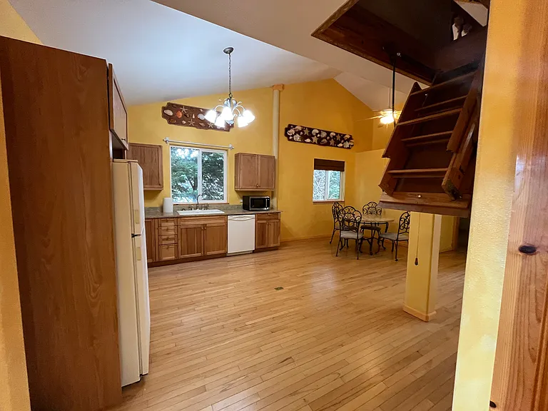 6 Chinook Valley Rd #A — Photo 5