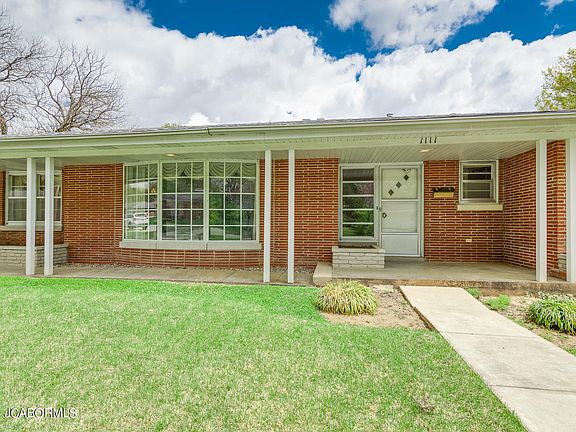 2nd image of 1111 Jobe Dr