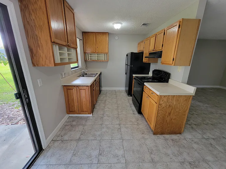 23 Louisiana Ave — Photo 6