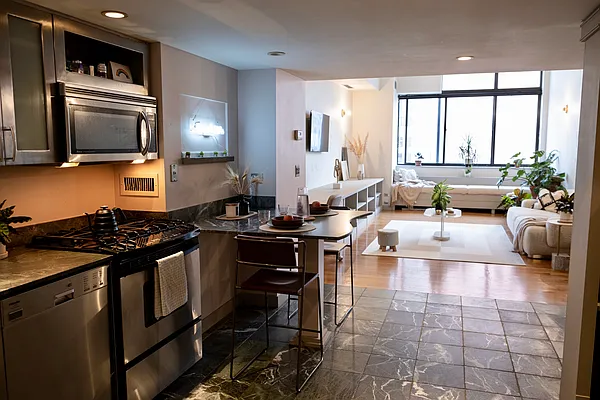Rented by Douglas Elliman | media 10