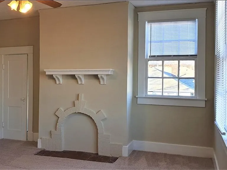 20 & 24 S Pennsylvania St #24 — Photo 5