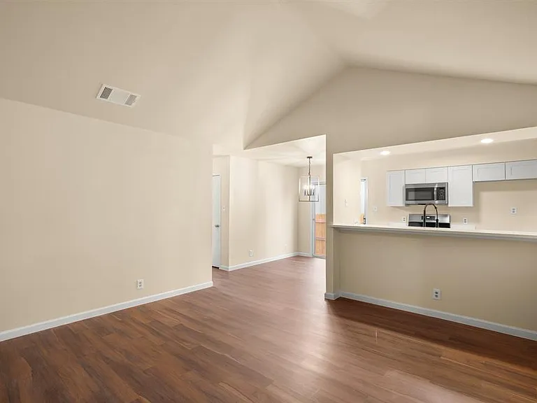 10711 Lanshire Dr #A — Photo 17