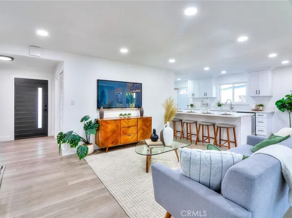 964 W Benwood St, Covina, CA 91722