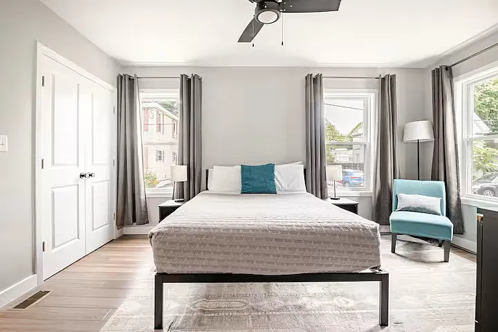 7 Burnside St #1 — Photo 11