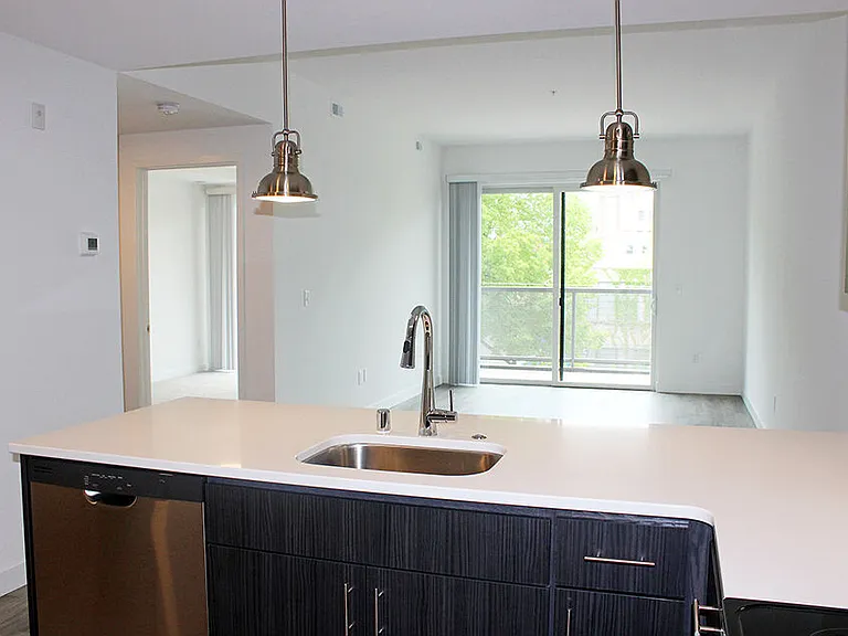 Nine10@Land Place — Photo 10