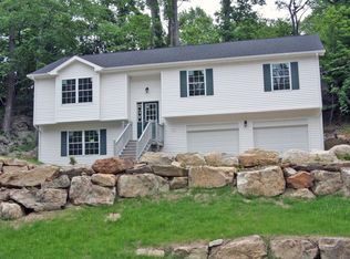 27 Fordham Trl, Hopatcong, NJ 07843