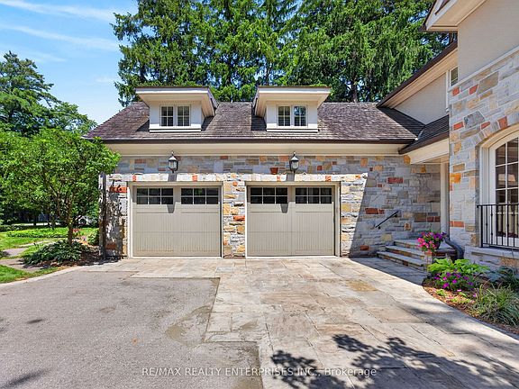 3rd image of 1396 Crescent Rd