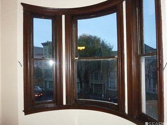 3rd image of 552 Guerrero St