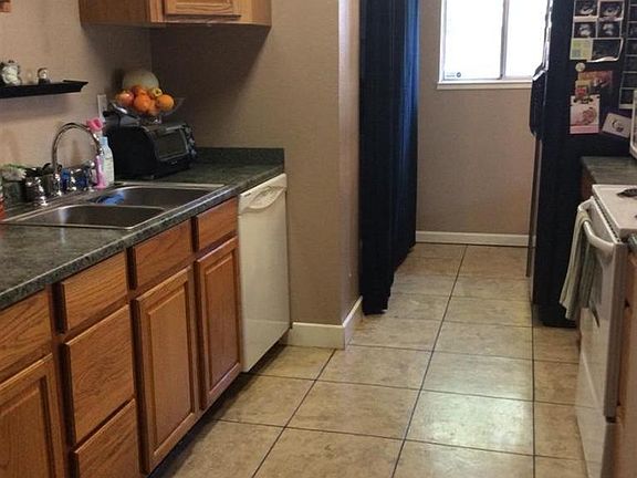 5th image of 102 Rossi Dr