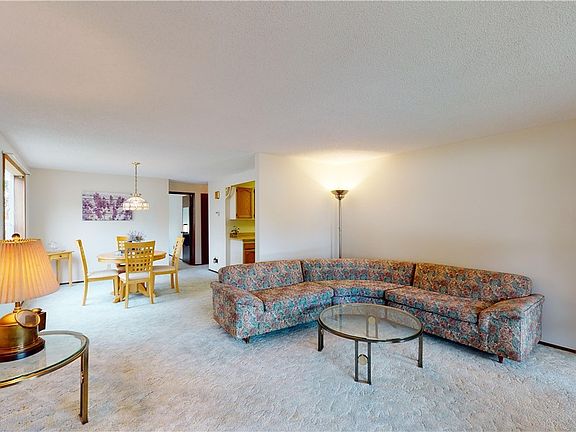 3rd image of 24833 10th Ave S