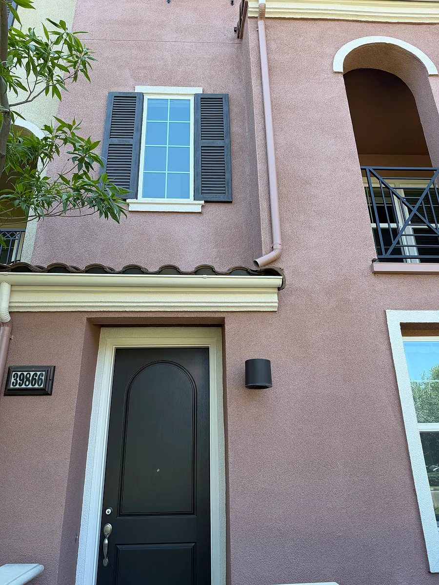 Building Photo - 39866 Sawyer Ter