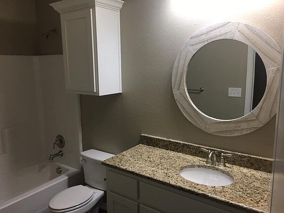 5th image of 2301 Greenville St