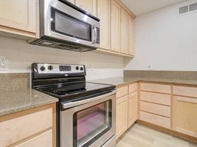 4704 E Paradise Village Pkwy N