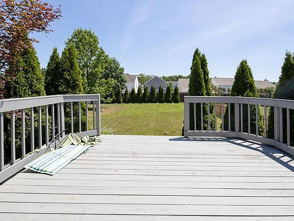5th image of 9256 Prestwick Green Dr