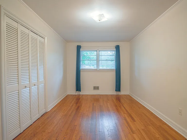 82 Pleasantdale Cir — Photo 23