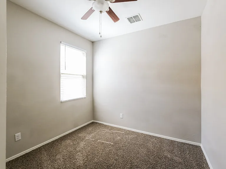 2444 W Tamarisk Ave — Photo 14