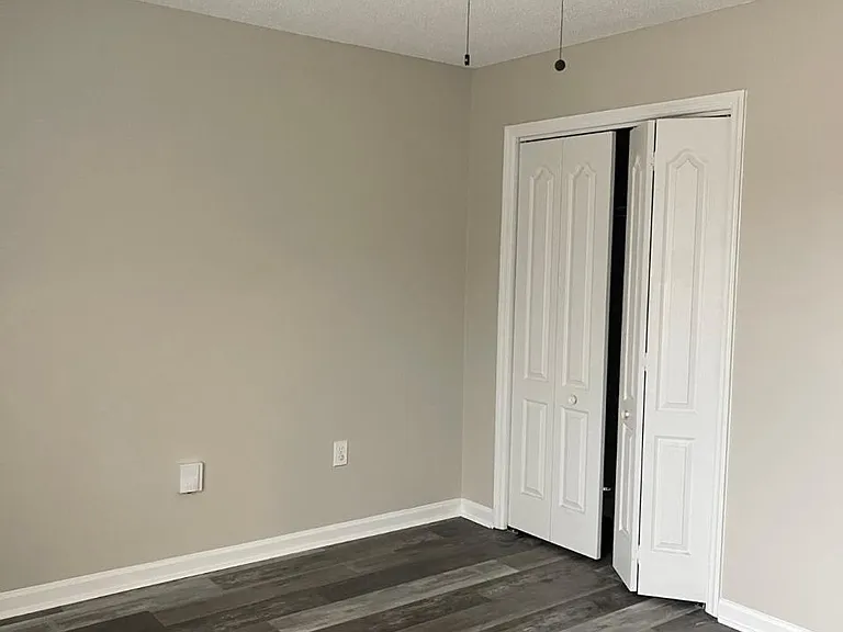 219 W Sunset Cir — Photo 29