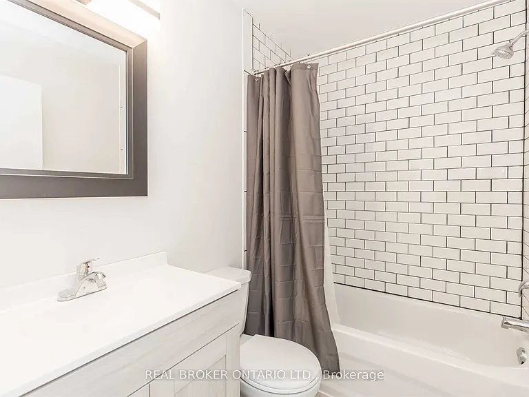156 Clapperton St — Photo 10