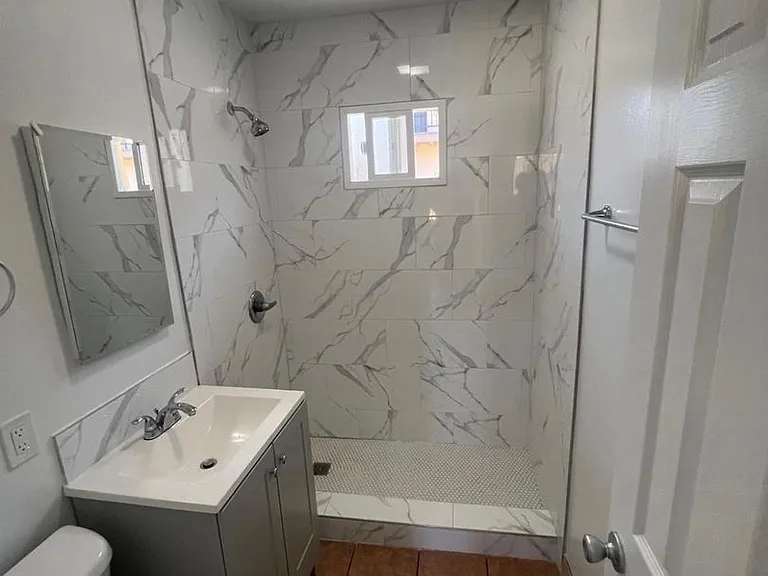 428 N Poplar Ave — Photo 6