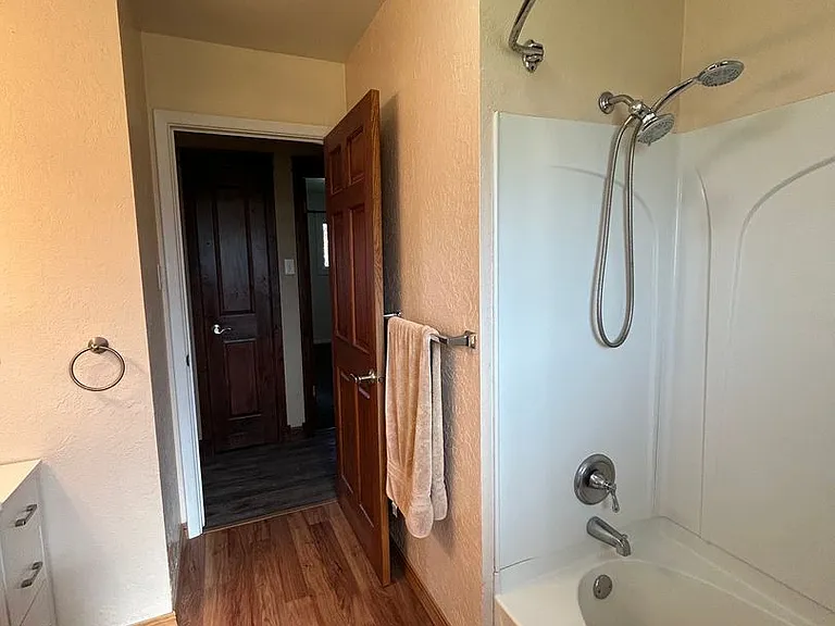 3470 S Hillcrest Dr — Photo 18