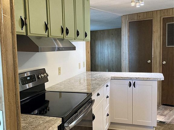 5th image of 1841 Trosper Road SW #32