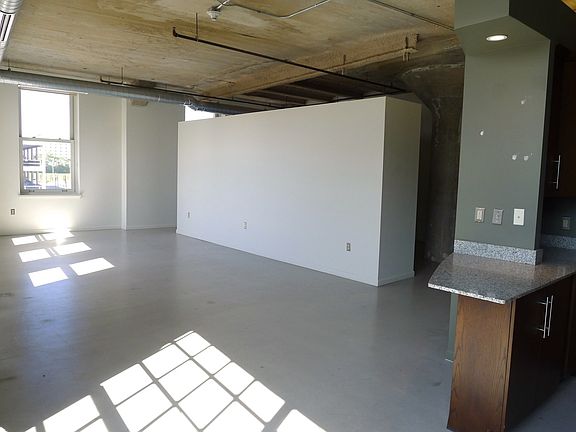 3rd image of 41 Burroughs St APT 205