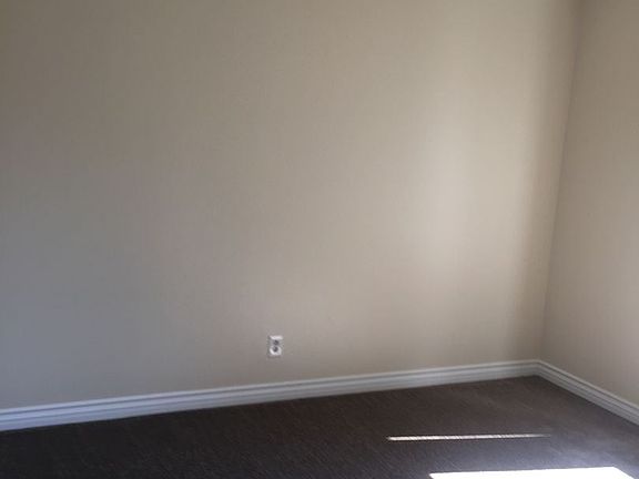 4th image of 800 E Chase Ave #6272366
