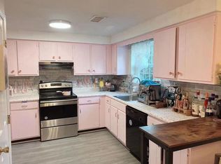 29 Arlington St, Merrimack, NH 03054