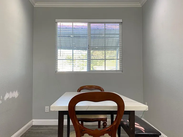10895 New Ave — Photo 3