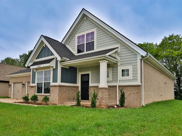 1222 Warrior Ln, Bowling Green, KY 42104