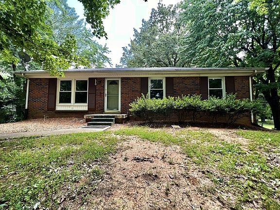 2nd image of 120 Dave Dr