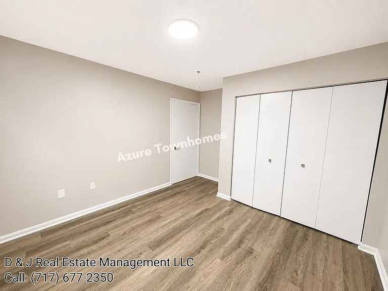 12050-16 School St — Photo 6