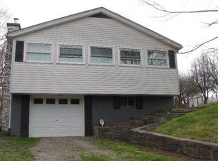 140 Circle Tree Dr, Beckley, WV 25801