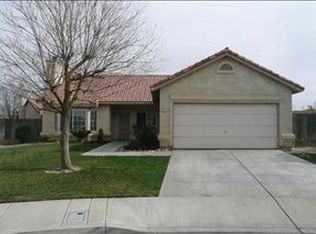 826 El Monte Ct, Los Banos, CA 93635