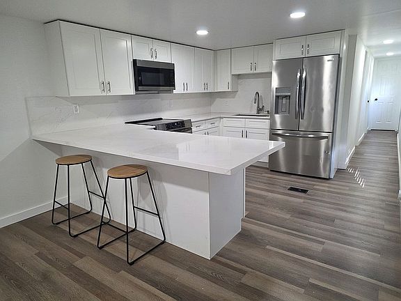 4th image of 2555 Pga Blvd