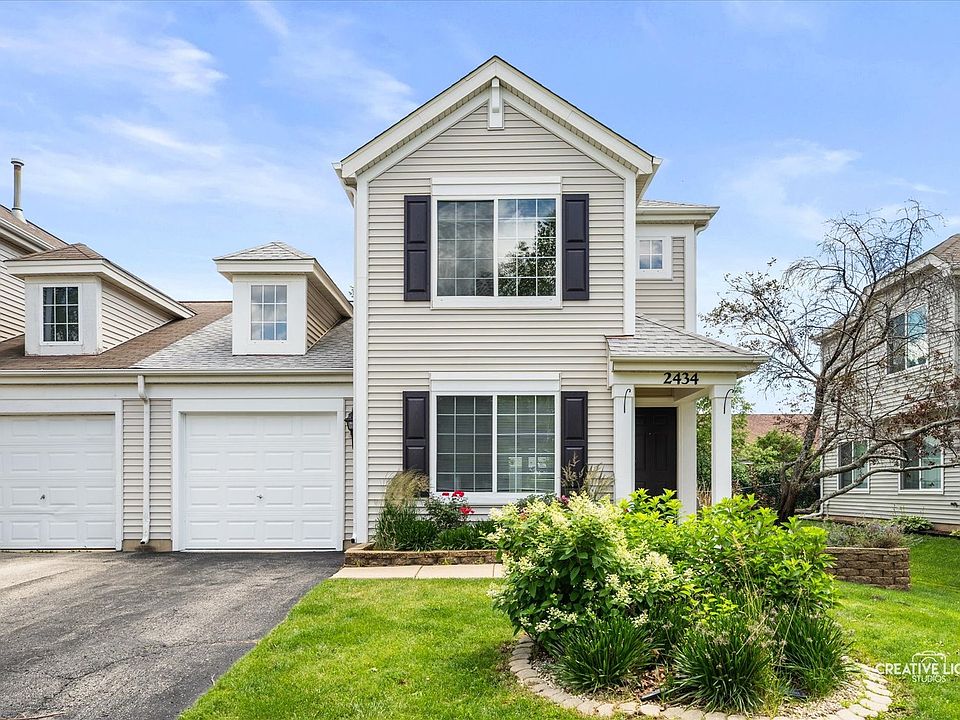 1st image of 2434 Roxbury Ln