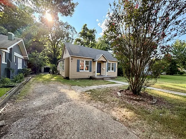 3 bed, 1300 sqft, $1,279 — Photo 3