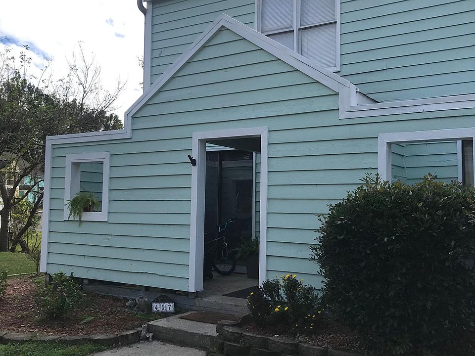 1st image of 407 Sunnyside Way