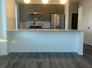 140 Mahogany St S #201, Calgary, AB T3M2R2