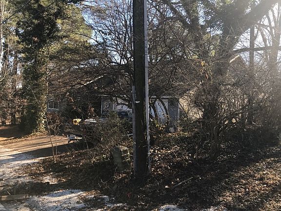 2nd image of 1565 W Center St